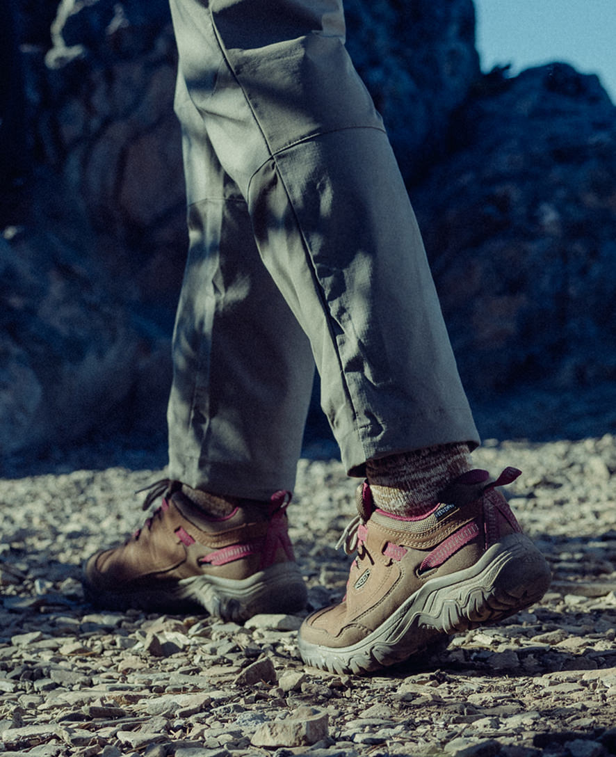 Keen Women's Targhee IV Waterproof Hiking Shoe Abbey Stone/Lily Pad