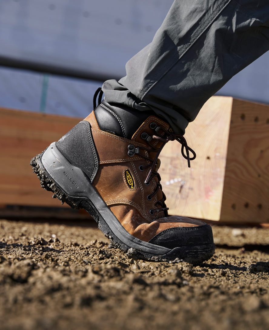 Keen Men's Evanston 6" Waterproof Boot (Carbon Toe) Bison/Black