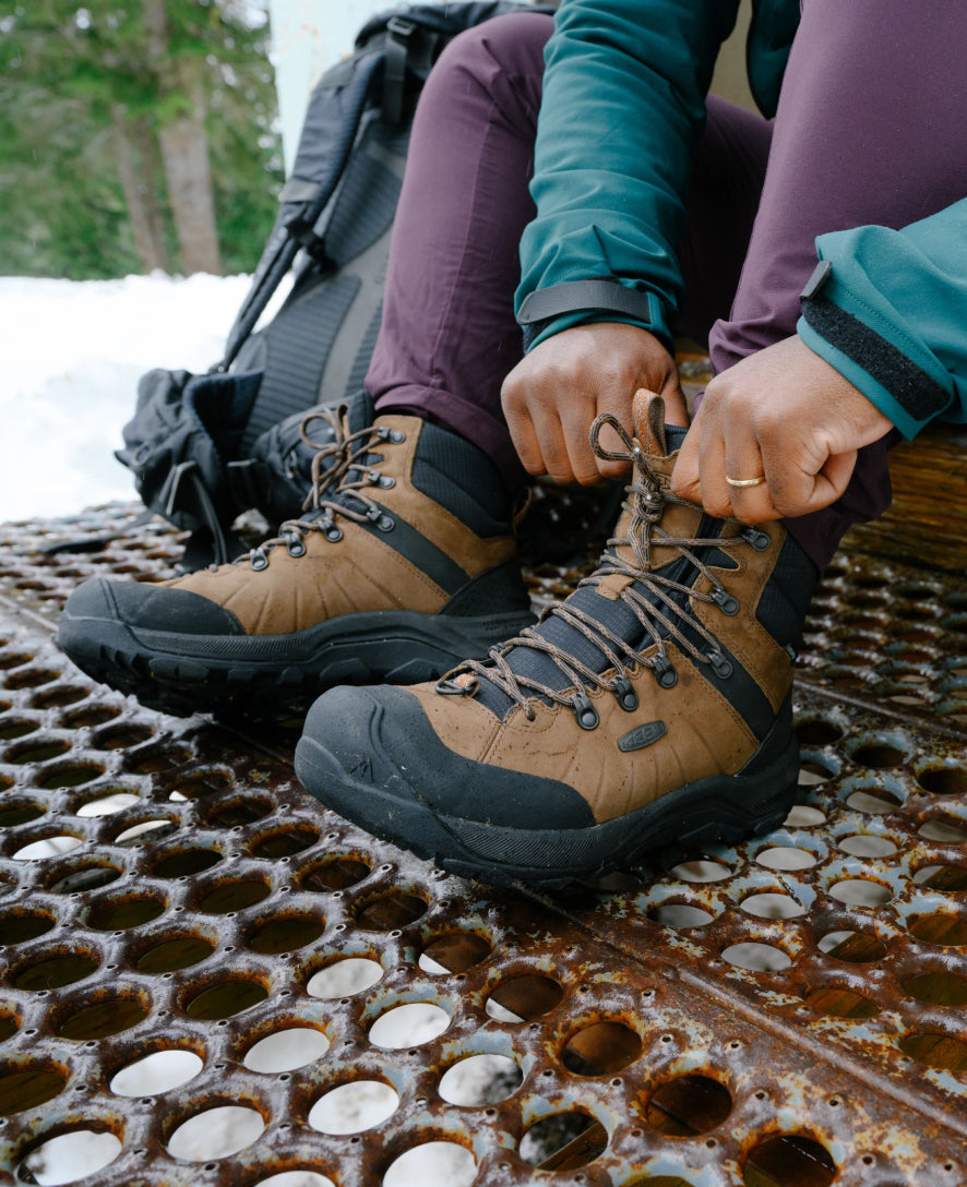 Keen Men's Revel IV Polar Waterproof Boot Black/Lemon Curry