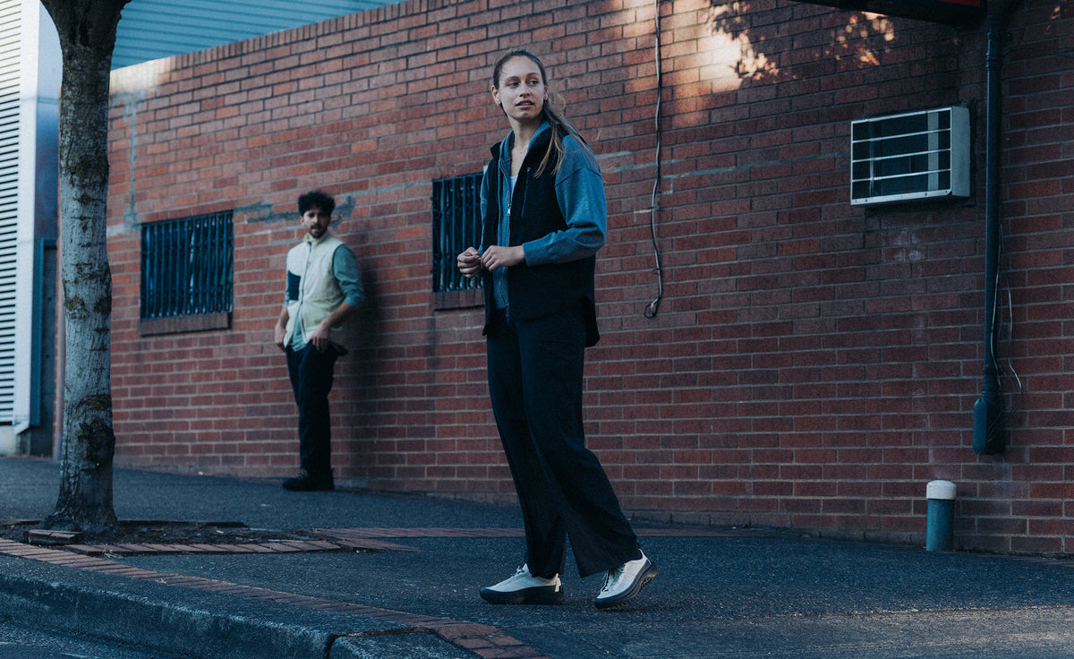 Keen Women's KS Mino Sneaker Silver Birch/Black
