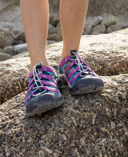 Keen Big Kids' Newport Boundless Sandal Black/Precious Blue