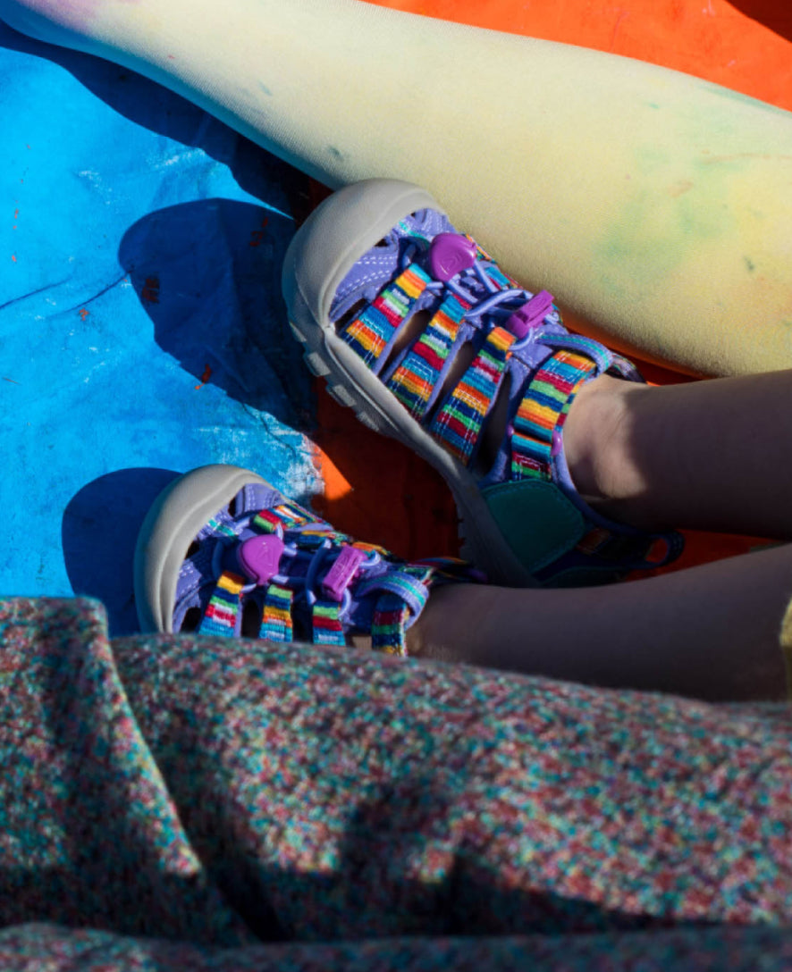 Keen Little Kids' Newport H2 Sandal x Iro To Ikiru Wo Tukuru Fuku Iro To Ikiru Wo Tukuru Fuku